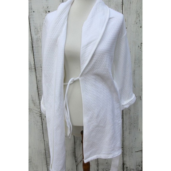 Victoria Secret White Bath Sleep Robe Size XS/S - WORN ONCE - Picture 4 of 5